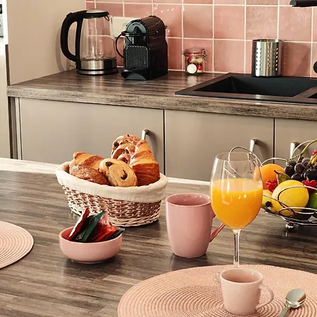 Hébergement de vacances La Bulle Romantique, Avec Jacuzzi Privatif