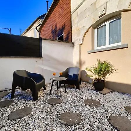 La Bulle Romantique, Avec Jacuzzi Privatif Holiday home *